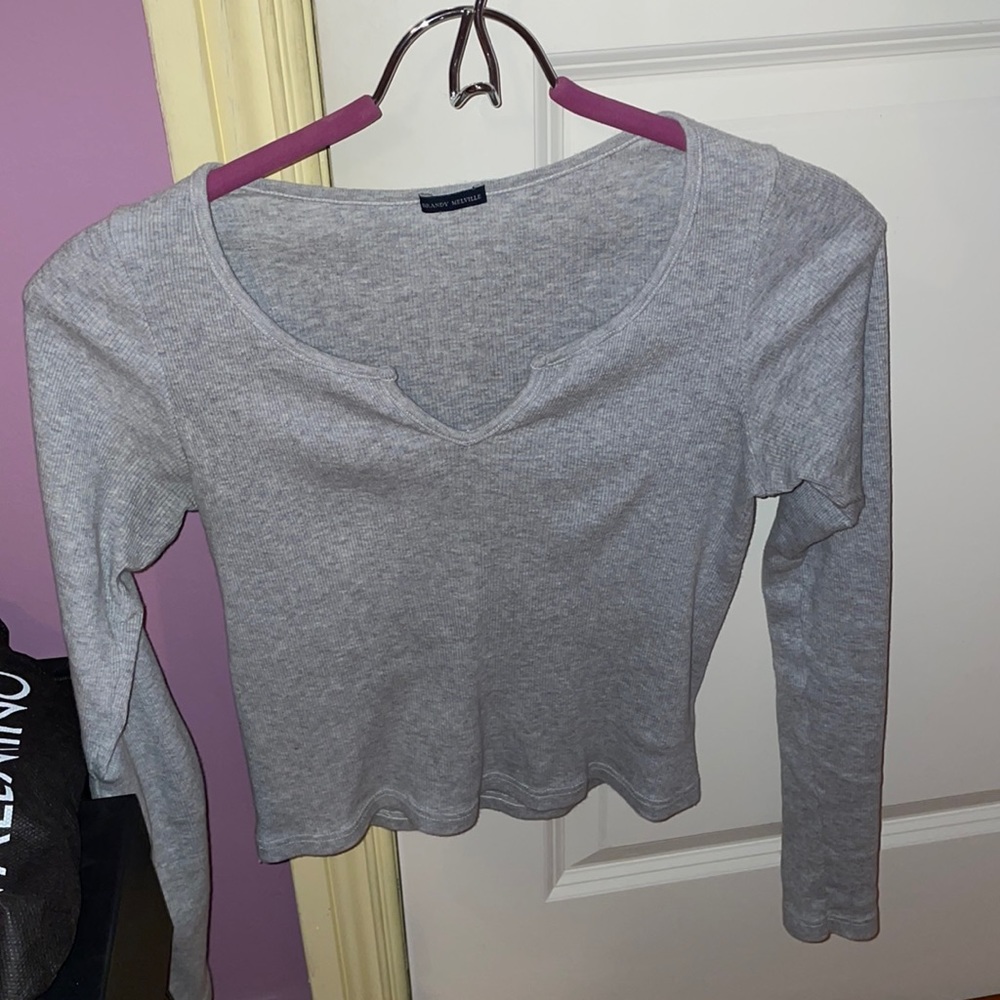 Brandy Melville gray top